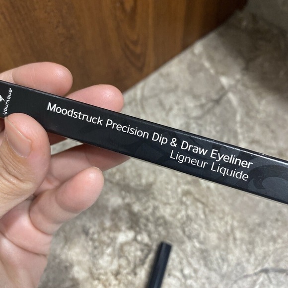 Younique Moodstruck Precision Dip & Draw Eyeliner - Psychic - NEW Rare - Picture 5 of 6